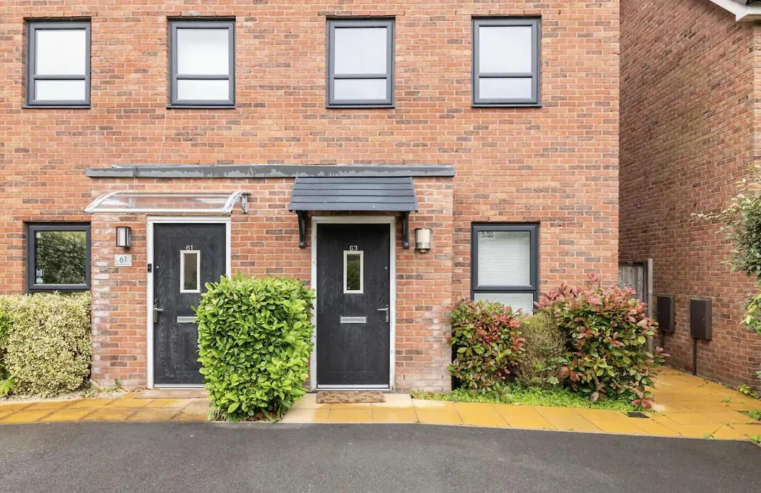 Entire Home In Manchester-1