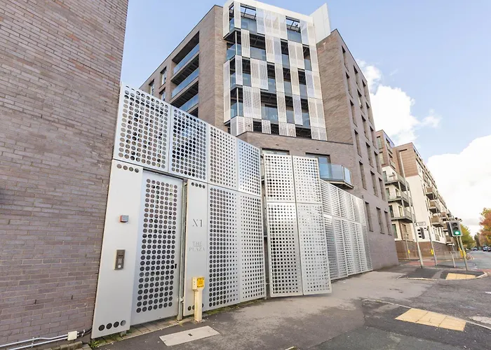 Warm 2 Bedroom 15 Min Walk To Etihad Stadium And City Center
